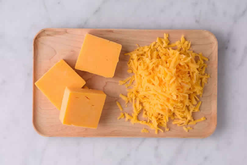 將奶酪添加到你的蔬菜中