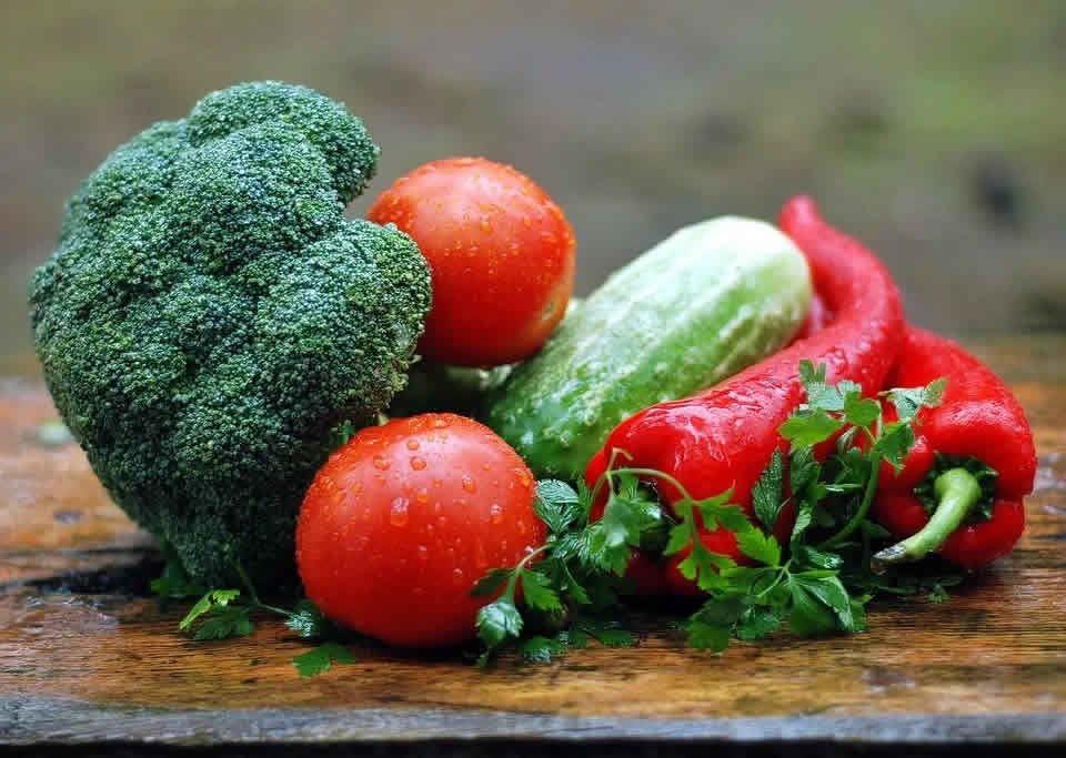 可以輕鬆再生的 9 種蔬菜